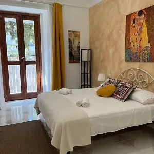 Gl Golden Apartment